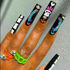 Halloween Mexican Goth Calavera Dia De Los Muertos 24 Piece Long Skull Nails